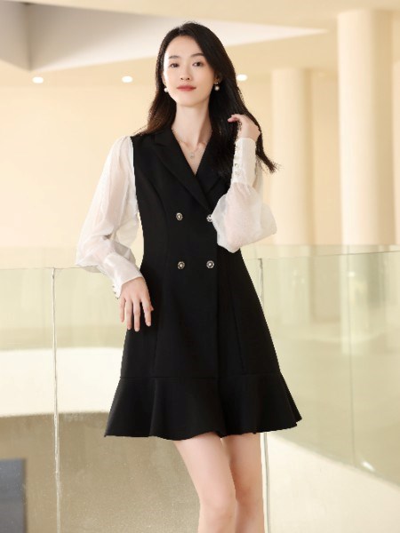 约布秋季女装新品 黑白通勤穿搭的优雅诠释