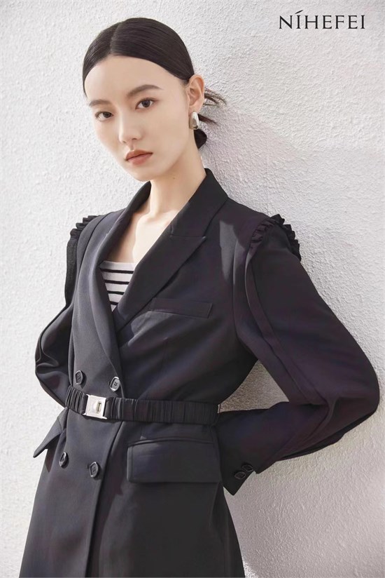 尼赫菲女装 秋季通勤时髦穿搭之选