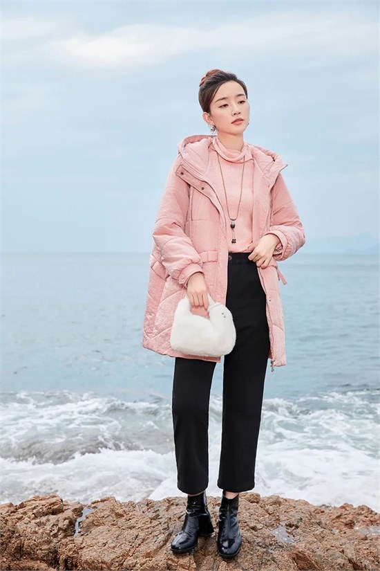 曼茜纱丨2023冬装新品“杏桃粉”系列