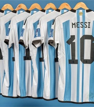 梅西阿根廷队球衣即将在苏富比拍卖 部分收益拨捐给UNICAS