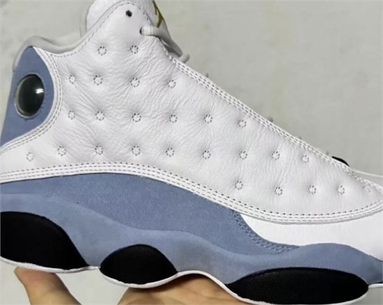 重磅来袭！全新Air Jordan 13 “Blue Grey”掀起潮流新风尚