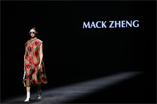 中西文化融合大秀！中国十佳时装设计师作品亮相珠海时尚周