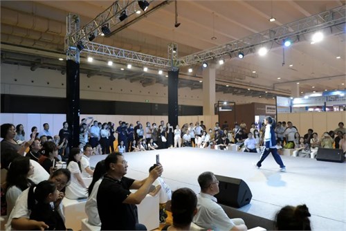 产业互链、协同创新丨2024青岛国际职业装团服展览会火热招展！！