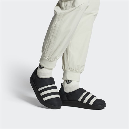 adidas Originals Puffylette 时尚兼容良好保暖性