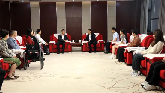 四川省第34次全国助残日励志宣讲暨残疾人非遗文创展示进高校