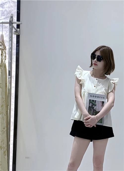所季女装：率性时尚 自由的穿搭态度