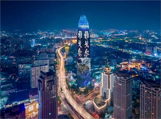 当时尚汇流3000年文脉 一朝泉涌！ 雅戈尔在济南“金榜题名”