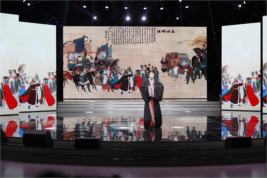 文化与时尚融合 山东服装职业学院2024届服装专业毕业发布会