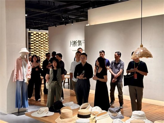 越南时尚团来华--中越时尚品牌合作交流会在昆山举行