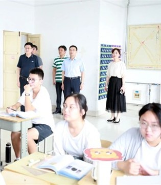 山东服装职业学院 学院领导开展新学期教学检查