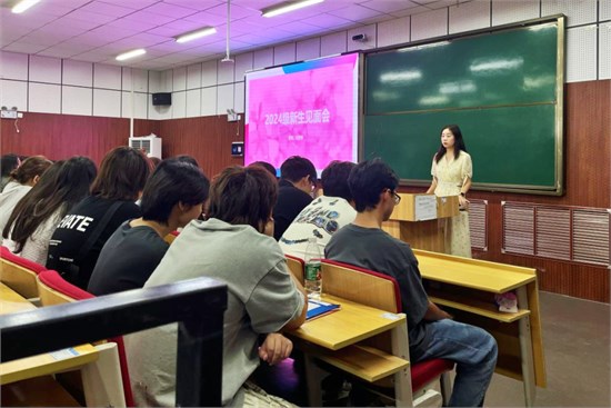  大连艺术学院 从“心”出发 点亮新征程