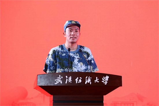 全程高燃！多图直击2024级新生开学典礼！