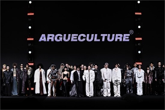 梦幻之夜·荣耀启航 ARGUECULTURE品牌璀璨绽放  首秀圆满成功‌