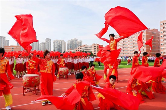 泉州纺织服装职业学院举行第十九届田径运动会开幕式