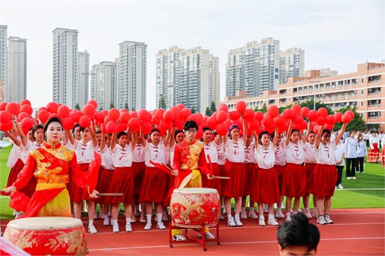 泉州纺织服装职业学院举行第十九届田径运动会开幕式