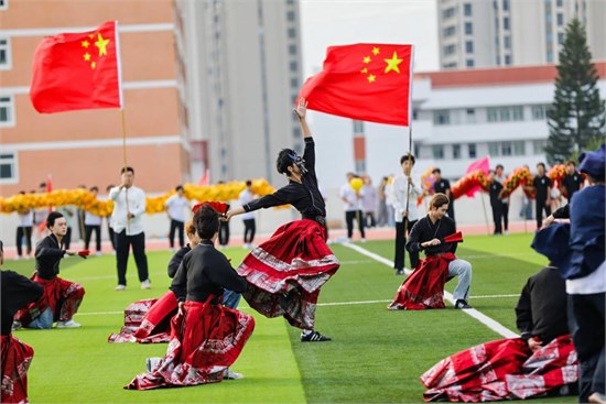 泉州纺织服装职业学院举行第十九届田径运动会开幕式