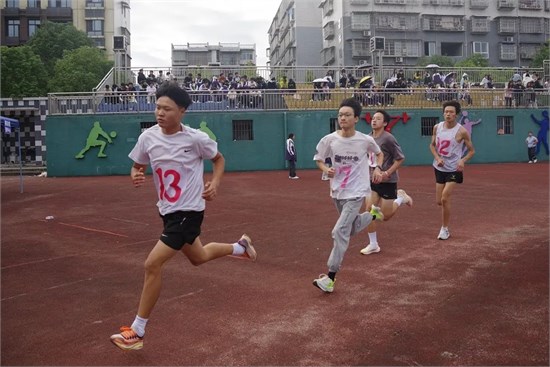 四川省服装艺术学校第七届田径运动会圆满闭幕