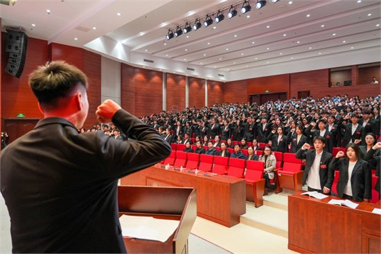 大连艺术学院第五次学生代表大会胜利召开