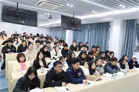 江西服装学院：春风化雨启新程 奋进拼搏看今朝