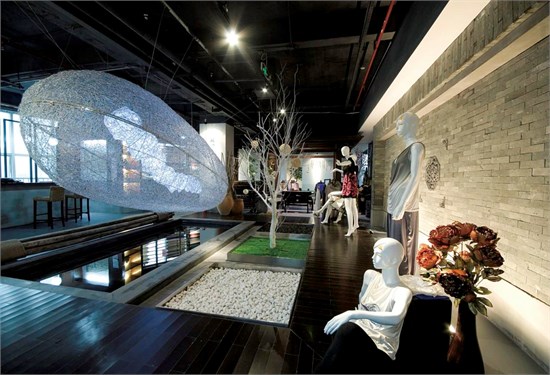 从荷花池到中大纺织商圈 金玺绸业35载织就锦绣新图景