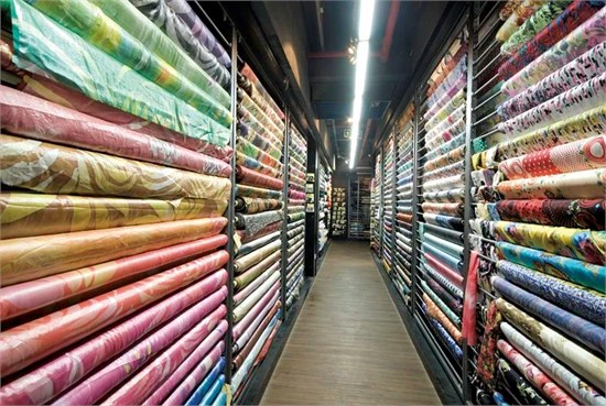 从荷花池到中大纺织商圈 金玺绸业35载织就锦绣新图景