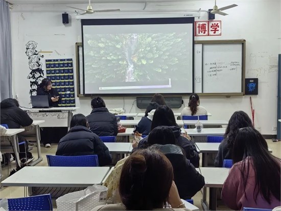 江西服装学院：“植”此青绿 江服同行