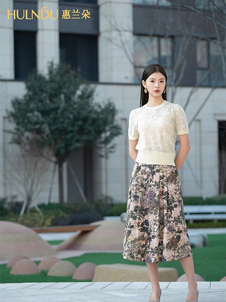惠兰朵2025春夏系列 绘就女子的千面风华