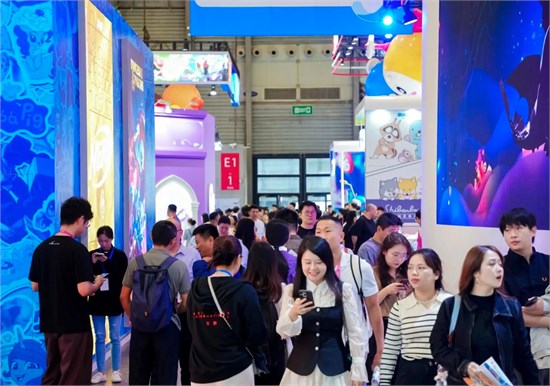 叮当猫亮相第二十二届中国国际玩具及教育设备展览会