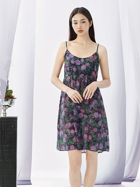 夏日居家 穿宽画新品家居服 简约休闲