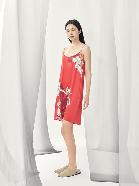 夏日居家 穿宽画新品家居服 简约休闲