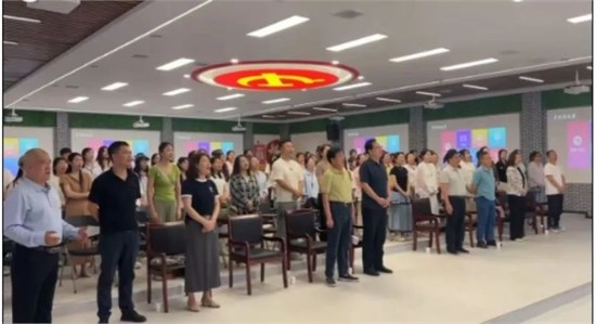 我校举办“歌声中的党史记忆”专题讲座