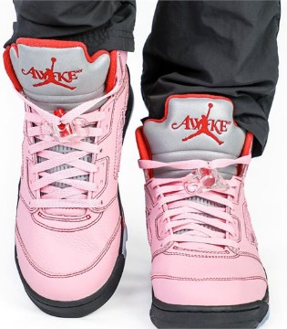 Awake NY x Air Jordan 5 “Arctic Pink”将在八月登场