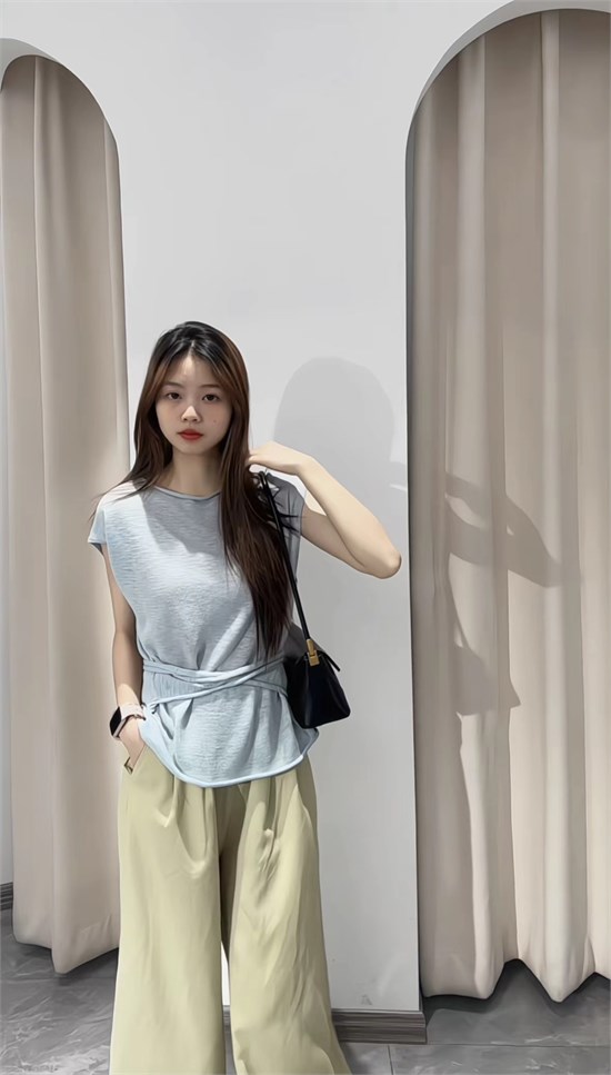 所季2025夏季新品 简约服饰 点亮时尚日常