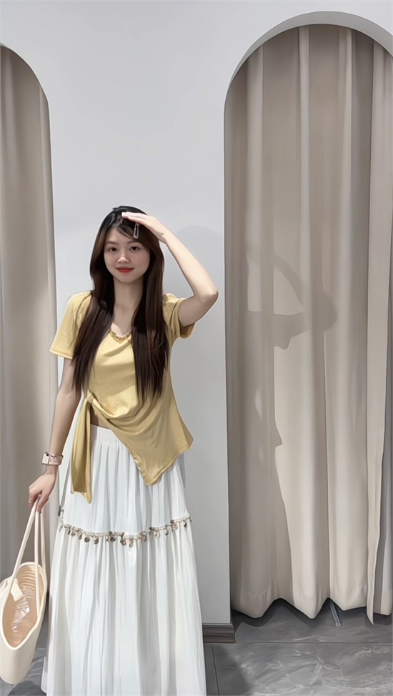所季2025夏季新品 简约服饰 点亮时尚日常