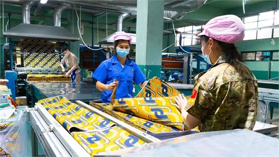 深耕非洲20年  这家企业成为全球大型蜡染布生产基地之一