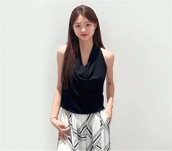 所季2025夏季新品 時尚輕奢 展現(xiàn)迷人氣場
