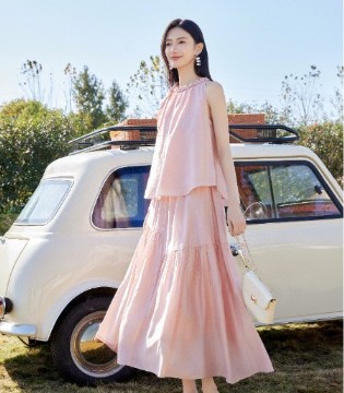 婕依妮2025夏季 撷取季节的明媚自由