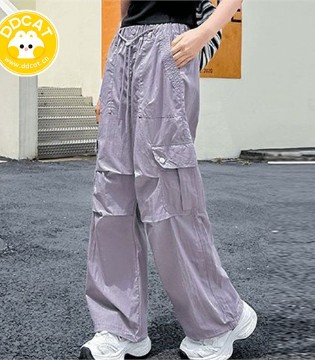 叮当猫 2025 女童夏季工装裤：大口袋里的夏日时尚密码！