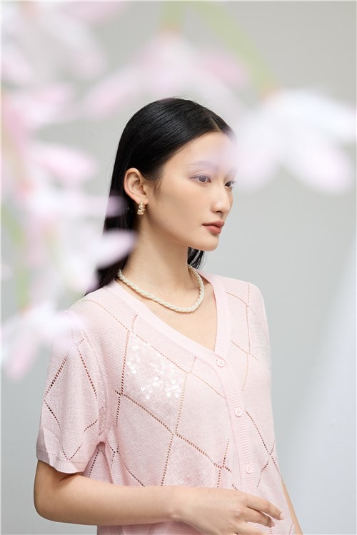 艾丽哲2025夏季粉色合辑 为你带来美好的穿搭心情