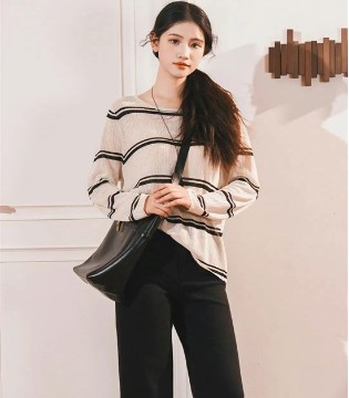 inVIVIS 2025秋季新品 条纹控的立体衣橱