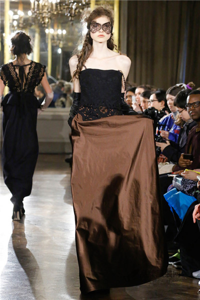 埃米利奥·德拉莫雷纳女装2016秋冬系列时装秀