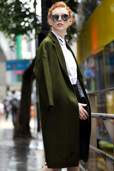 衣讯女装2016秋冬 军绿色长款大衣