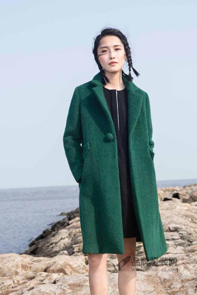 舸贝纶女装2016秋冬新品 中长款绿色外套
