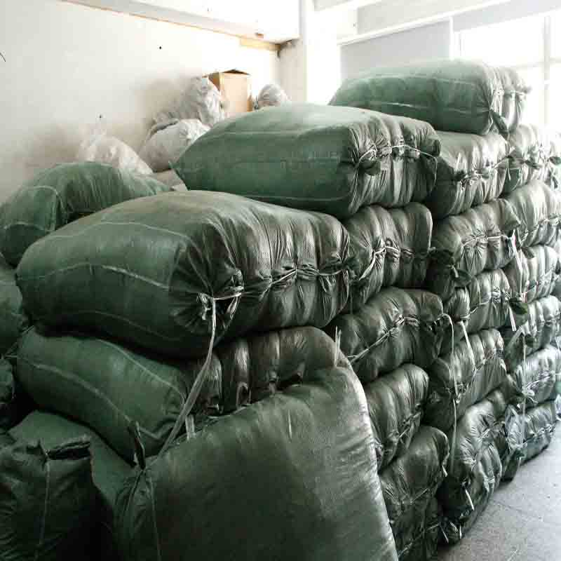 深圳工厂倒闭服装清仓t恤5元起,连衣裙20元起