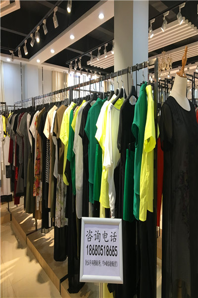 广州季歌一线品牌女装折扣货源尾货批发市场哪