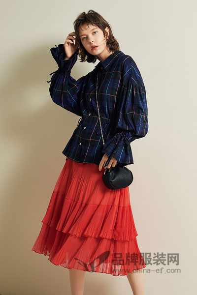 ONEMORE女装2017秋季韩版复古chic风灯笼袖系带格纹衬衫