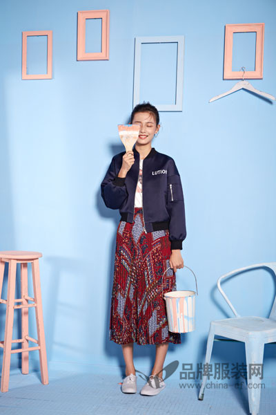 速品女装 快时尚服饰品牌 “快”是速品快速提供时尚潮流服饰