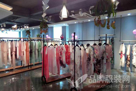 21度（广州）服饰 品牌 展厅形象图