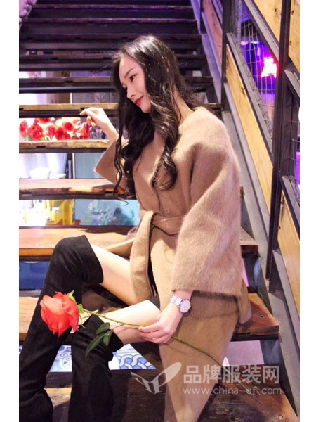 曼朵蒂女装2017秋冬中长款羊剪绒皮草宽松显瘦外套