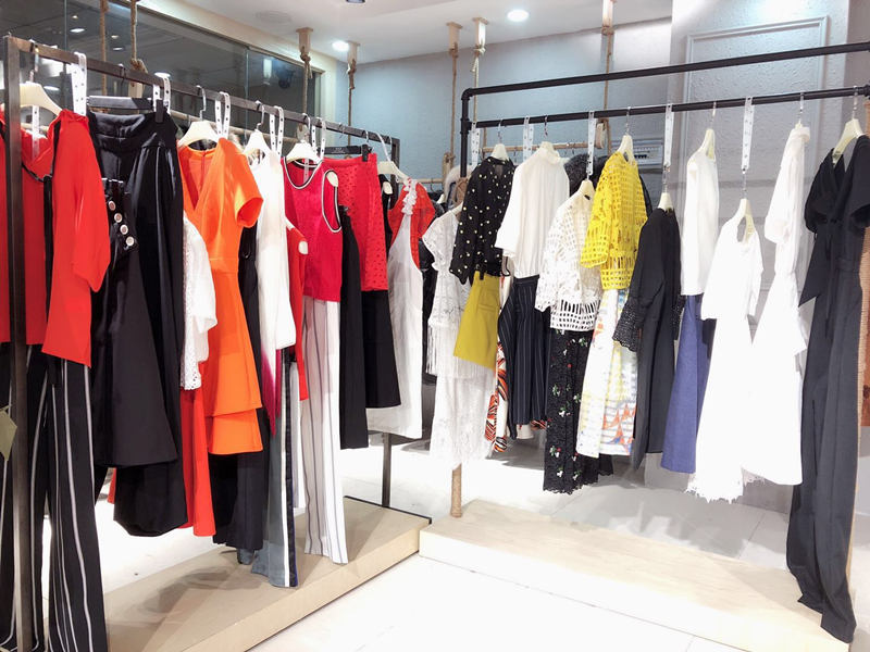 哥弟品牌折扣女装进货批发拿货微信号?